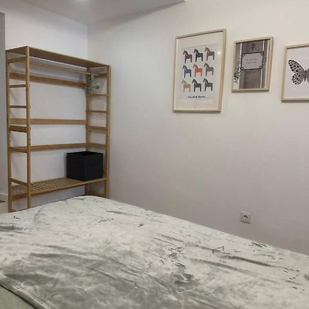 Stylish Renovated Apartment In Chiado Lisbon Exterior photo