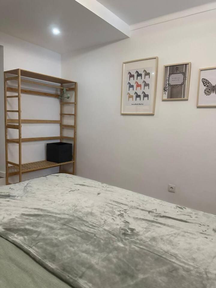 Stylish Renovated Apartment In Chiado Lisbon Exterior photo